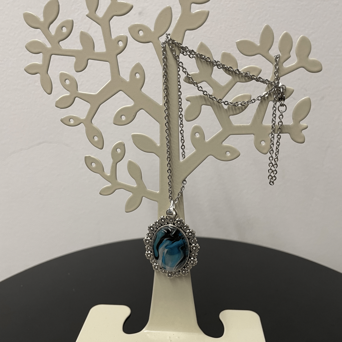 limited edition flower series necklace blue