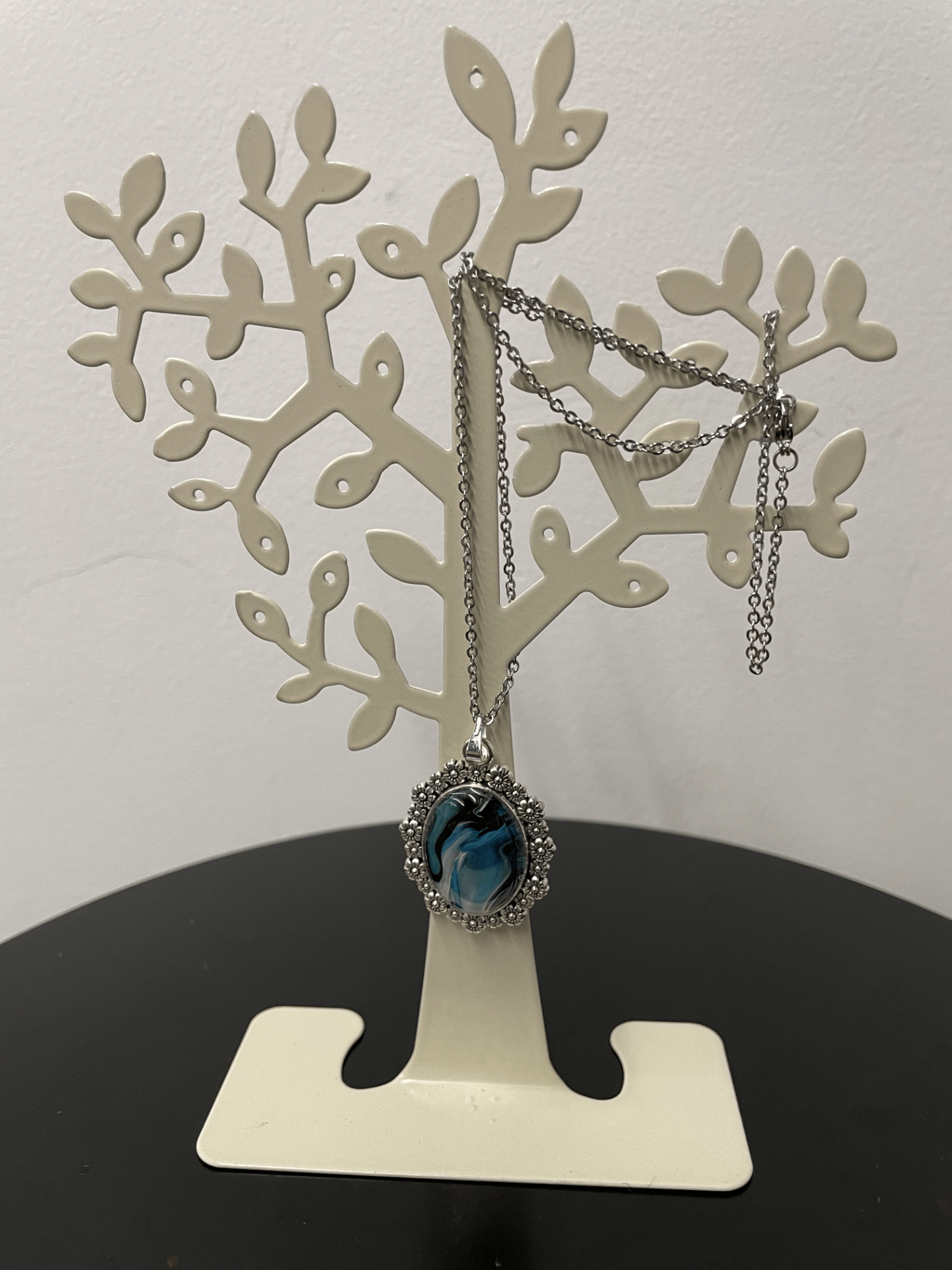 limited edition flower series necklace blue